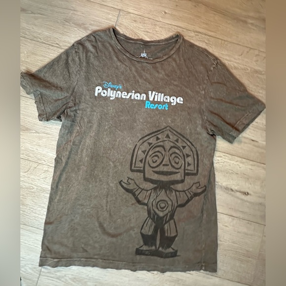 Disney Other - Disney Parks Brown Polynesian Graphic tee Sz M